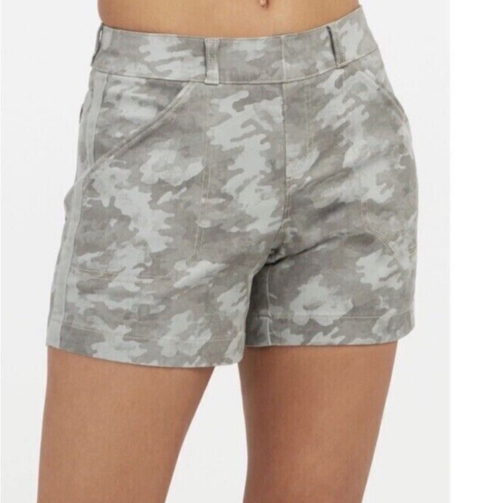 Spanx Camo Twill Shorts Size 3x
